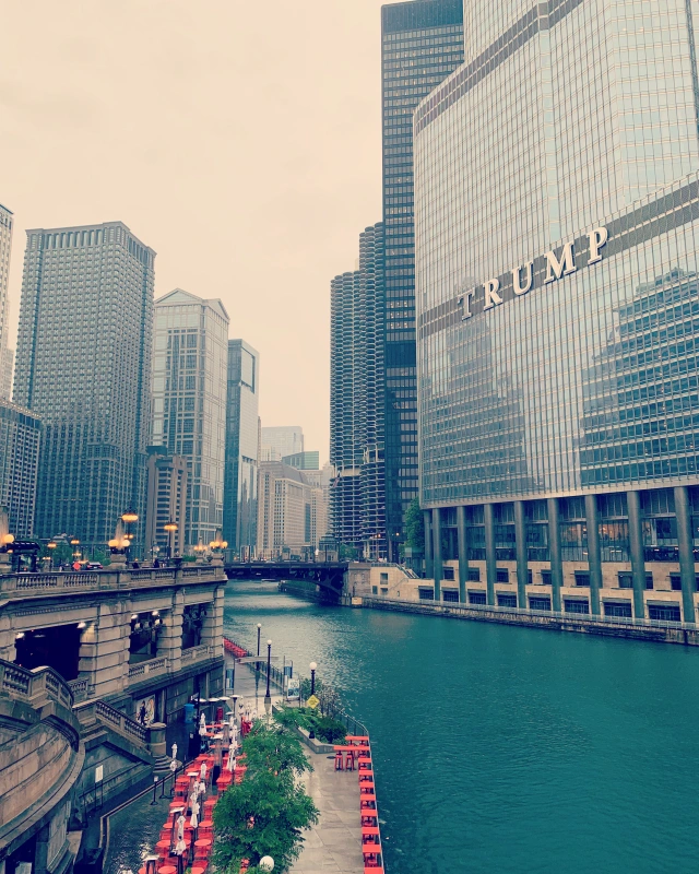 Chicago Riverwalk, Trump Tower.